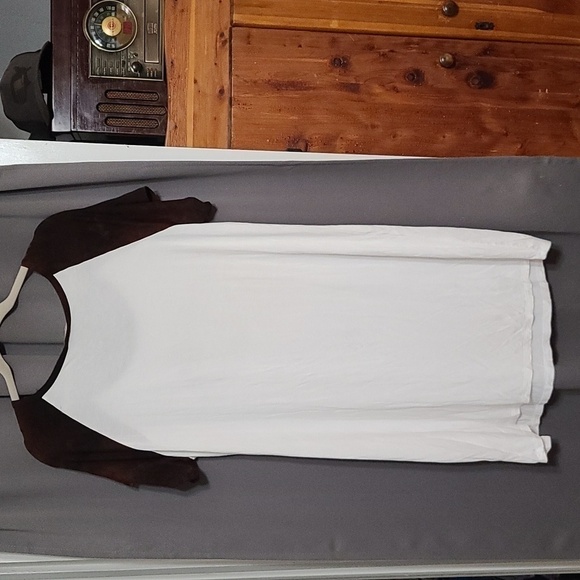 Gemstone Intimates Plus Womens Nightgown White/Brown/Rust Cheetah Lips Sz 1X EUC - Picture 5 of 6